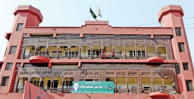 Sheikh Rashid moves LHC after government ‘sealed’ Lal Haveli