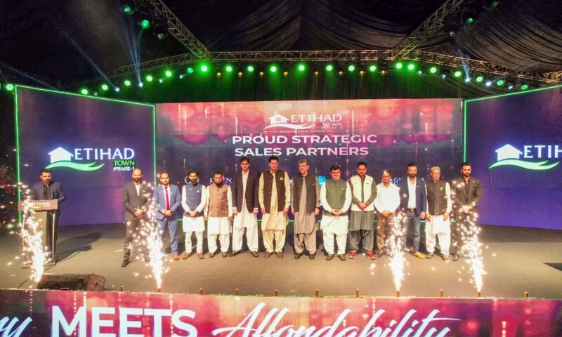 Etihad Town Phase 1 Lights Up Raiwind Road with a Spectacular Grand Ballot Night and Independence Day Celebration