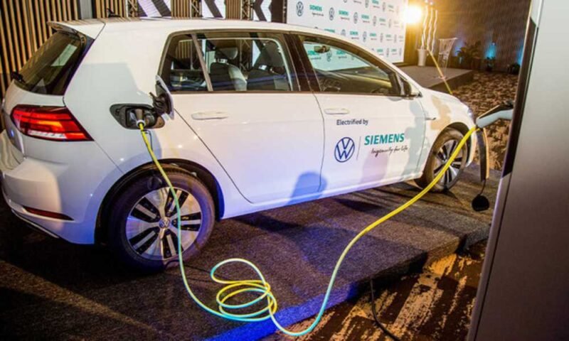 Pakistan Targets 30% Electric Vehicles by 2030 Under New Policy